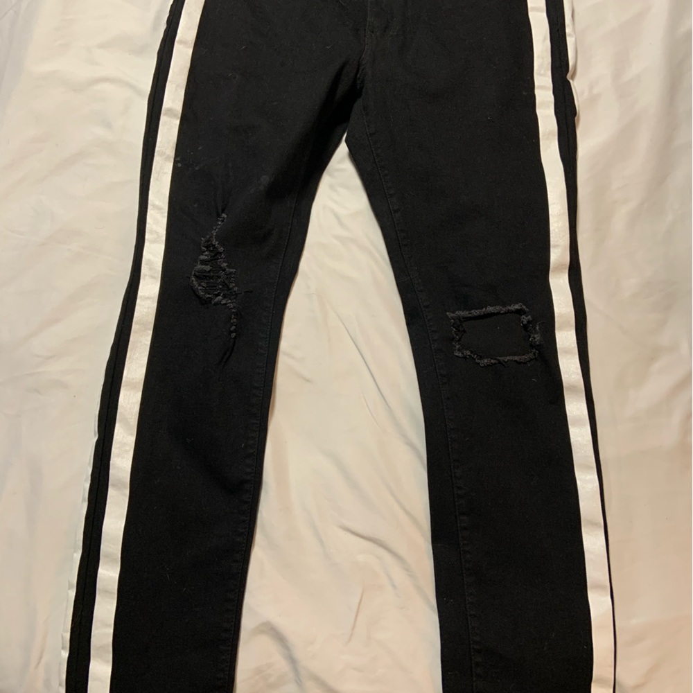 Fashion Nova Men’s jeans size 34 black jeans with white stripe